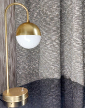 Load image into Gallery viewer, Golden Apple Lamp