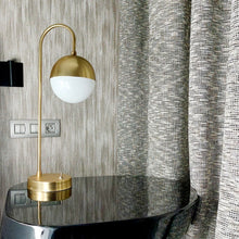 Load image into Gallery viewer, Golden Apple Lamp