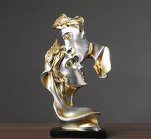 Load image into Gallery viewer, Abstract love statue