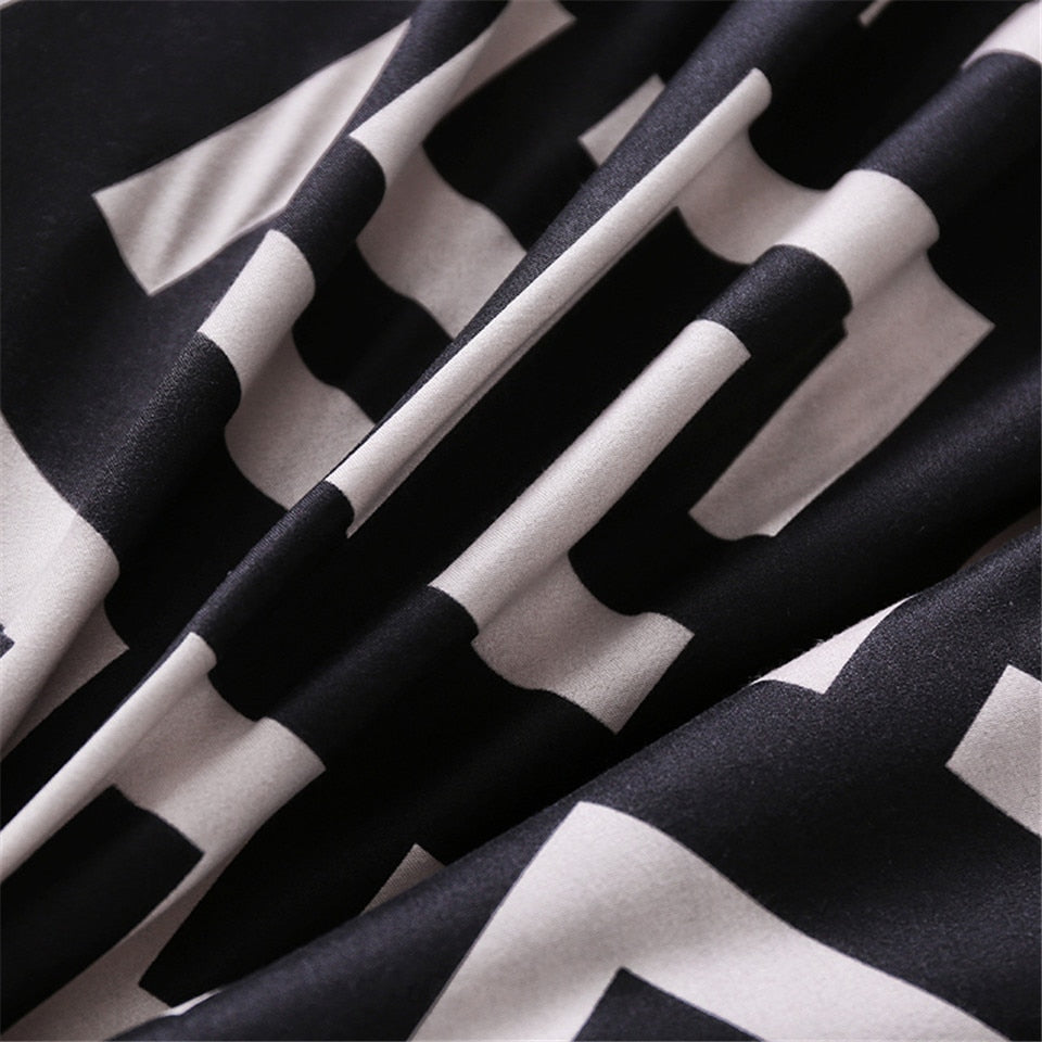 Modern geometric bedding set
