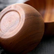 Load image into Gallery viewer, Natural acacia wood bowl
